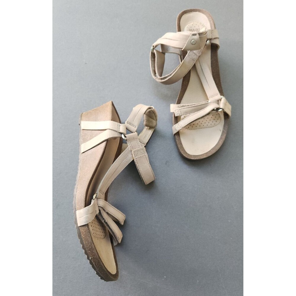 Teva Wedge Sandals Womens Size 41 /  10 Wedge Shoes
